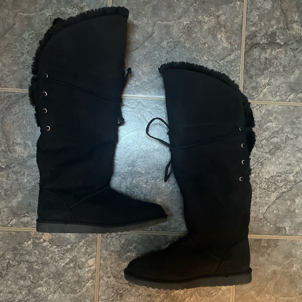 To the Knee suede winter Boots size 8